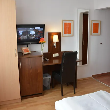 Hotel Italia 3*