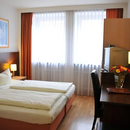 Italia Hotel 3*