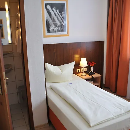 Italia Szálloda 3*