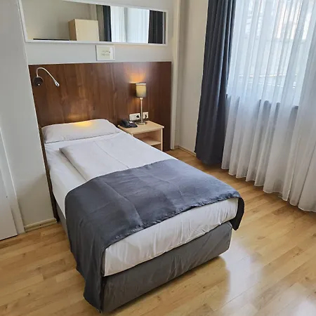 Italia 3* Munich