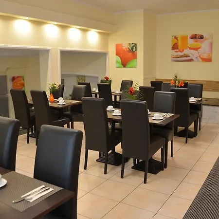 Italia Hotel 3*