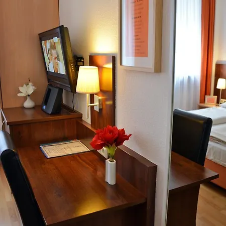 Hotel Italia 3*